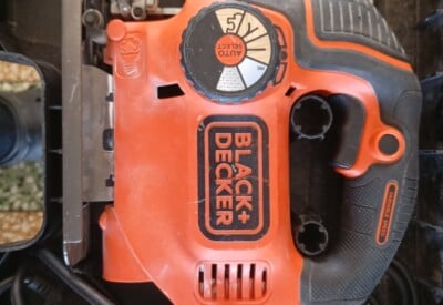 Location Scie Sauteuse 620W Black et decker à Mouroux