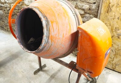 Location Bétonnière électrique Autre à Baud