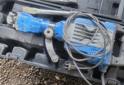 Location Marteau piqueur électrique Autre à Charleville-Mézières