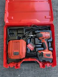 Location Perceuse à percussion Sans-fil Hilti à Caudan