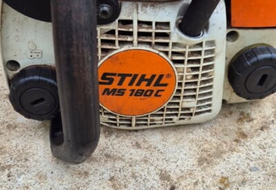 Location tronçonneuse thermique Stihl à Louargat