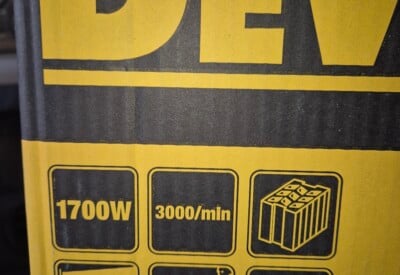Location Scie alligator électrique Dewalt à Mûrs-Erigné