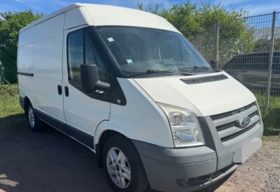 Location Camion Plus de 5m3 Autre à Les mureaux