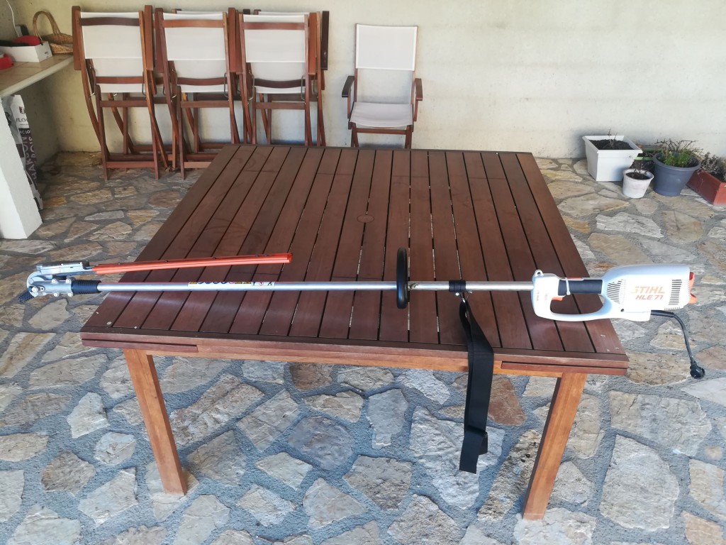 Location outil Taille haie électrique Stihl près de Montélier