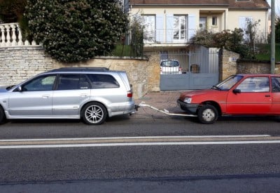 Location Triangle de remorquage autonome à Poissy