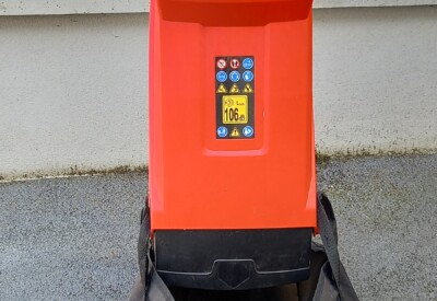 Location Broyeur de végetaux électrique à Mardeuil