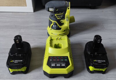 Location Ponceuse électrique Ryobi à Champigny-sur-Marne