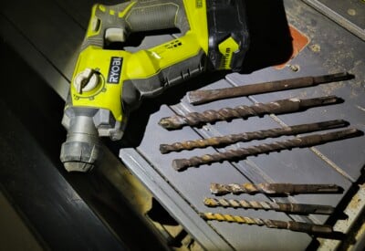 Location Perforateur burineur électrique Ryobi à Sallespisse
