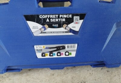 Location Pince à sertir Autre à Saint-Étienne-d'Orthe