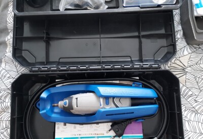 Location Dremel électrique Autre à Saint-Denis