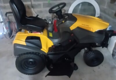 Location Tracteur tondeuse Briggs & stratton à Cambernon