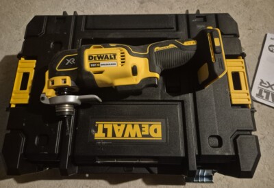 Location Outil multifonction électrique Dewalt à La Fare-les-Oliviers