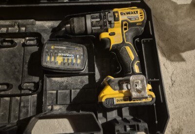 Location Visseuse sans-fil Dewalt à La Fare-les-Oliviers