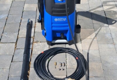 Location Nettoyeur de terrasse brosse rotative électrique Autre à Lugny