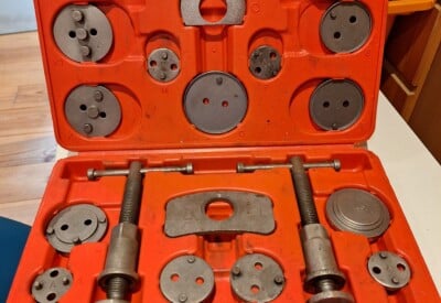 Location Repousse piston frein Autre à Gigean