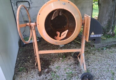 Location Bétonnière électrique Autre à Fourques