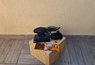 Location Ponceuse électrique Autre à Marseille