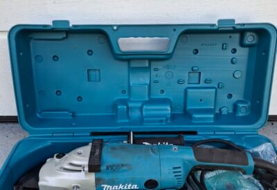 Location Disqueuse électrique Makita à La Wantzenau