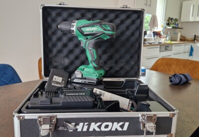 Location Visseuse perceuse Sans-fil Hikoki à Plabennec