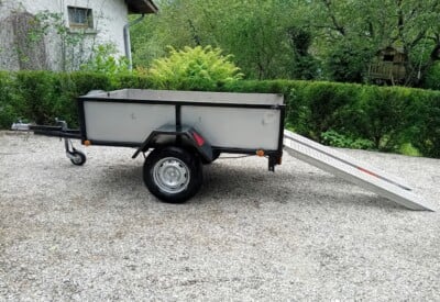 Location REMORQUE AVEC RAMPE Autre à Bilieu