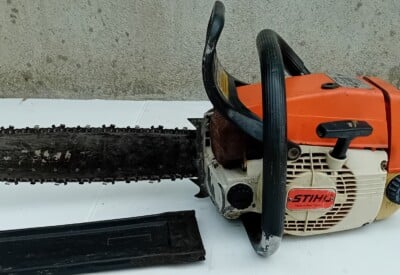 Location Tronçonneuse à bois Thermique Stihl à Varzay