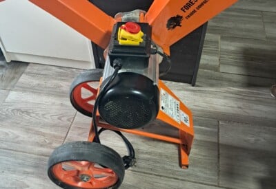 Location Broyeur de végetaux électrique Autre à Marseille