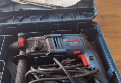 Location Perceuse, perforateur, bosch gh2-20d à Paris 17e Arrondissement