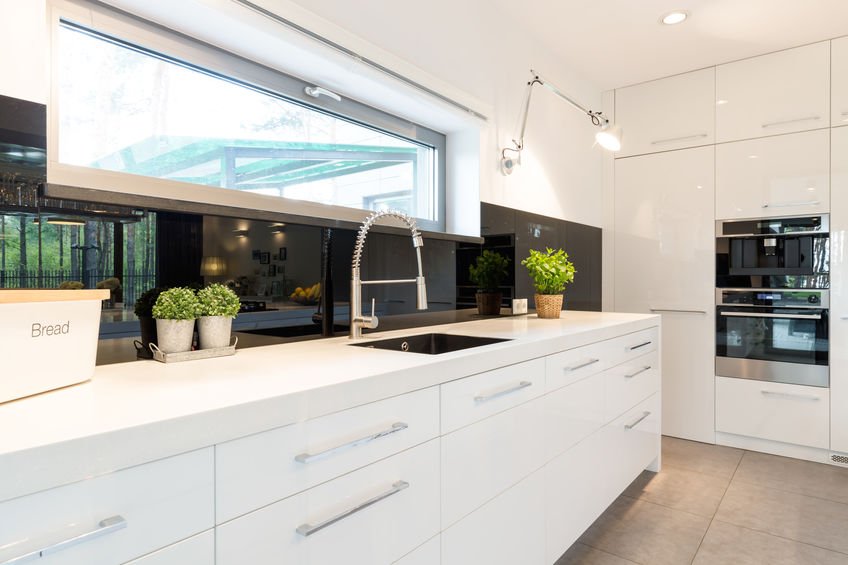 Quels sont les avantages d’un plan de travail sur mesure en quartz Silestone ?