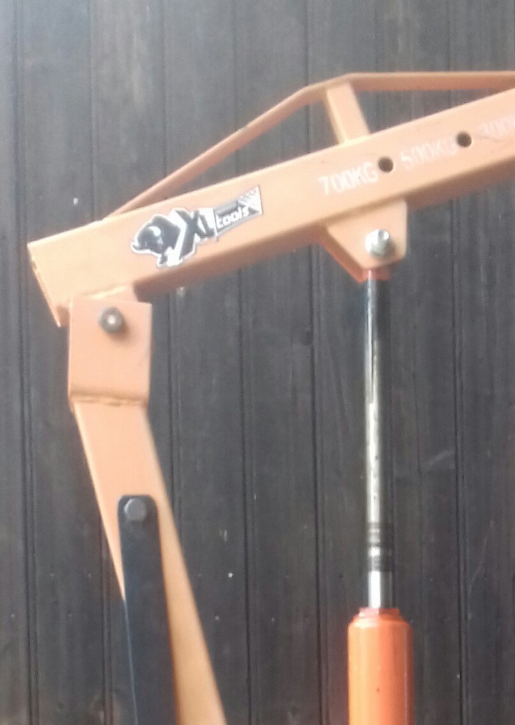 Location outil Grue d atelier près de Valenciennes