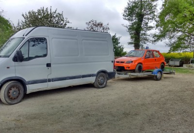 Location Plateau porte voiture seule ou avec fourgon avec chauffeur à Pipriac