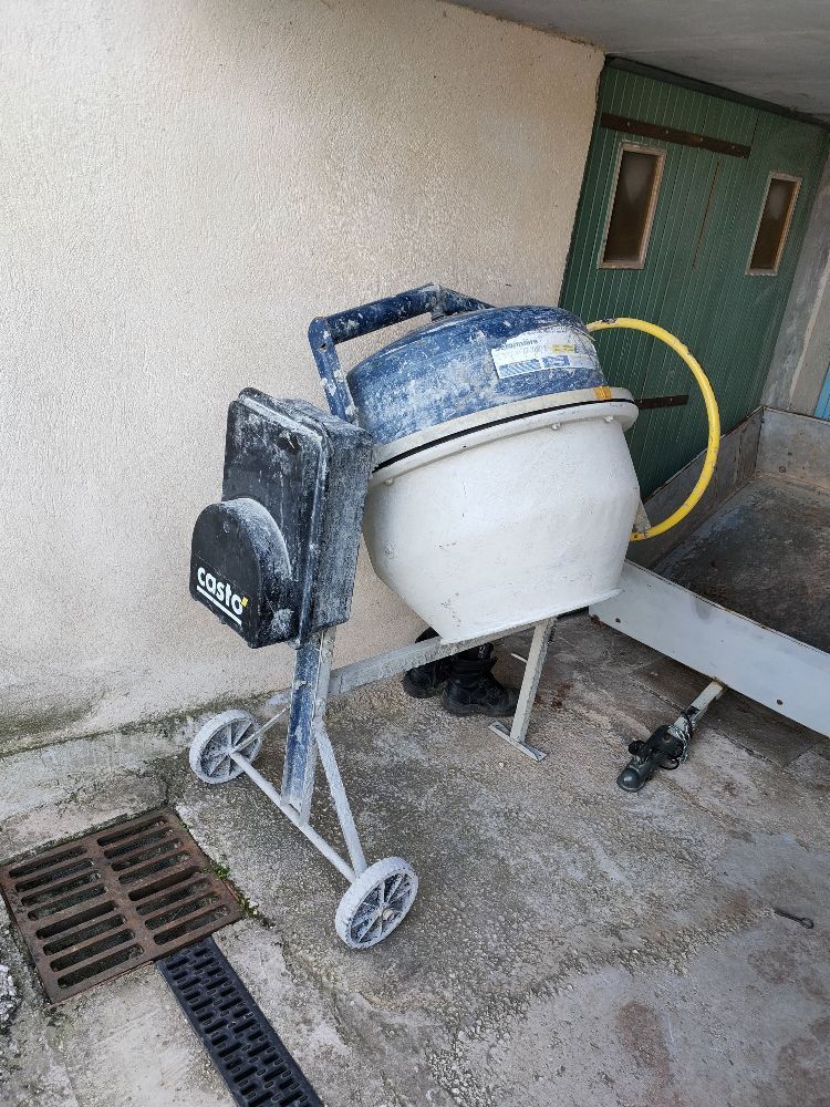 Location outil Betonniere 160l près de Cuers