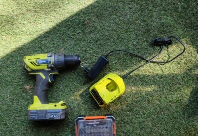Location Visseuse perceuse Sans-fil Ryobi à Hostens