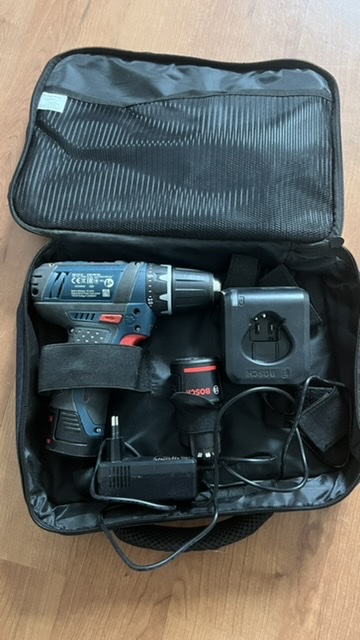Location outil Perceuse visseuse sans fil Bosch GSR 12-2-LiN 12V Li-ion Bosch près de Prévessin-Moëns