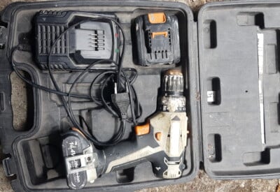 Location Visseuse perceuse Sans-fil Autre à Pessac