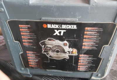 Location Scie circulaire xts1660 black&decker à Sartrouville