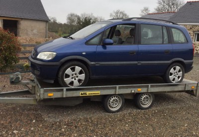 Location Remorque porte voiture plus de 750kg à Mozé-sur-Louet