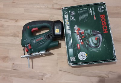 Location Scie sauteuse portable bosch pst 18v-li à Saulx-les-Chartreux