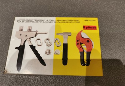 Location Coffret pince a glissement per à Varzy