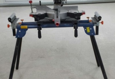 Location Scie à onglet électrique metabo avec son support pliable à Chelles