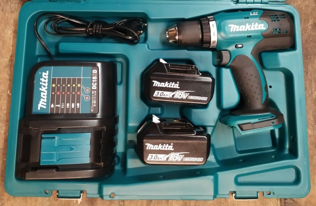 Location outil Perceuse sans-fil Makita près de Liebsdorf