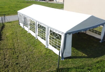Location Tente de reception livré monté et démonté Autre à Visseiche