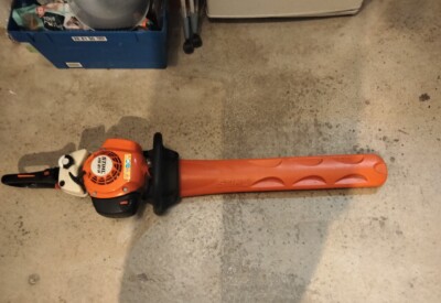 Location Taille haie Thermique Stihl à Muneville-sur-Mer
