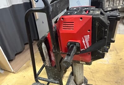 Location Marteau piqueur électrique Milwaukee à Bénesse-Maremne