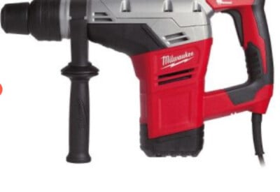 Location Burineur perforateur électrique Milwaukee à Locqueltas