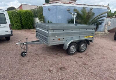 Location Remorque double essieux Moins de 750kg Autre à Saint-Jory