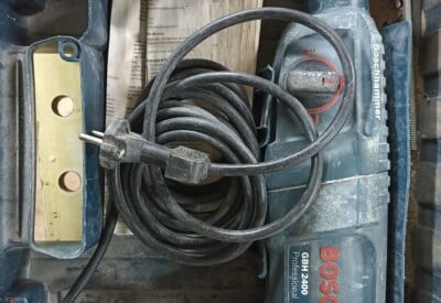 Location Burineur perforateur électrique Bosch à Bain-de-Bretagne