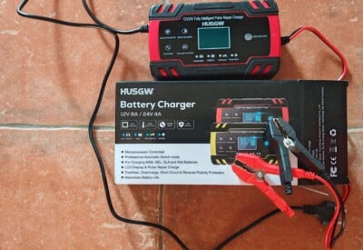 Location Chargeur de batterie électrique Autre à Mèze