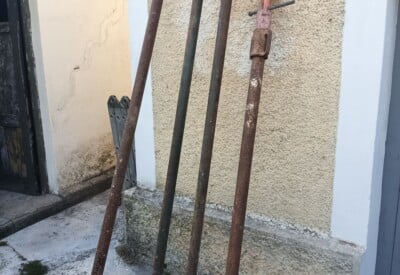 Location Étai de macon Autre à Peille