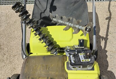 Location Scarificateur démousseur électrique Ryobi à Le Boupère
