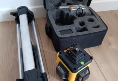 Location Niveau laser Autre à Saint-Bonnet-près-Orcival